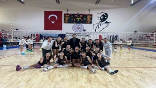 Melahat Ünügür Ortaokulu, Voleybol Yıldız Kız kategorisinde finalde