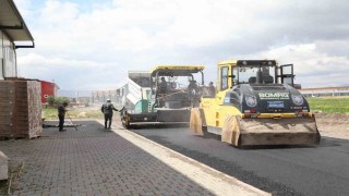 Melikgazi Belediyesi 2025 yılı asfalt sezonu boyunca 80 kilometre yol yaptı