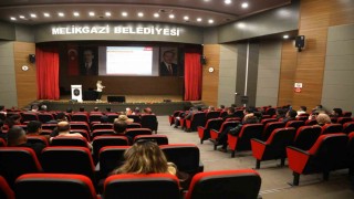 Melikgazi Belediyesinde kamu ihale mevzuatı eğitimi veridi