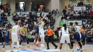 Merkezefendi Belediyesi Basket-Fenerbahçe Beko: 64-87