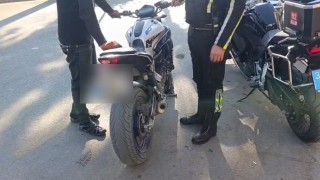 Mersinde abart egzoz kullanan araçlara ceza yağdı