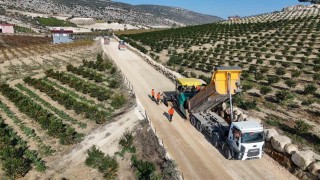 Mersinde Esenli-Hebilli bağlantı yolu yenilenerek hizmete açıldı
