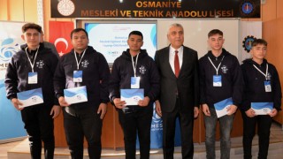 Mesleki Eğitimde Başarılı Öğrenciler Ödüllendirildi