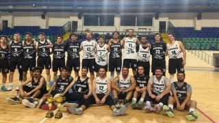 Moymul Spor Kütahya basketbolunda zirveye yerleşti