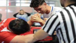 Muğla okul sporları gençler bilek güreşi il birinciliği Menteşede tamamlandı