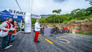 Muğlada 100 sporcu zorlu parkurda ter döktü