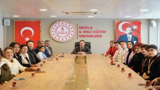 Muğlanın altın madalyalı öğrencilerinin başarıları kutlandı
