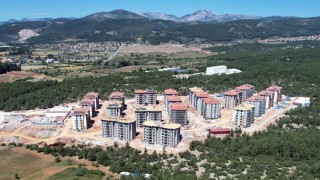 Muslihittin Mahallesine bağlı olan Akçaova TOKİ konutları Akçaovaya bağlanıyor