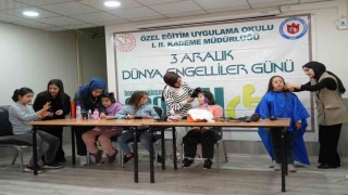 Muşta özel çocuklara kuaför sürprizi