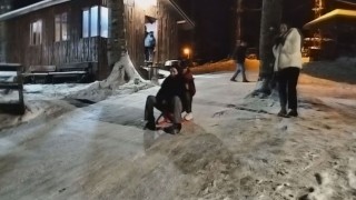 Nebiyan Dağı beyaza büründü, çocuklar gibi eğlendiler