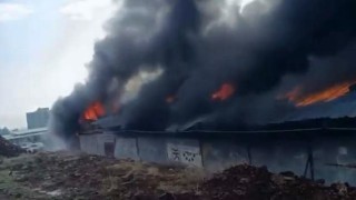 Nurdağında depo yangını