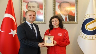 ODÜlü milli sporcu, dünya ikinciliği elde etti