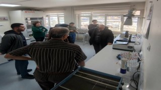 Öğrenciler analizleri yerinde gördü