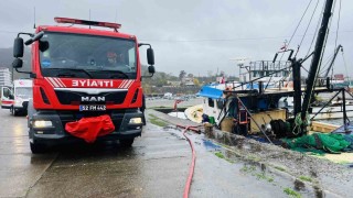 Orduda su alarak batma tehlikesi olan tekneye ekipler müdahale etti