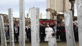 Papa 14üncü Leodan Beyrutta 150 bin kişinin katılımıyla ayin