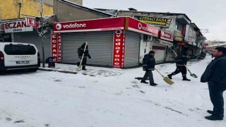 Patnos Belediyesinden karla mücadelede yoğun mesai