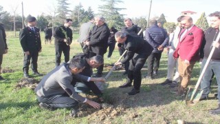 Pınarhisarda 20 şehit için 20 fidan toprakla buluştu