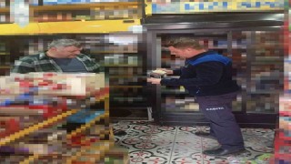 Pınarhisarda zabıta ekiplerinden marketlere sıkı denetim