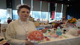 Plastik atıklar çiçek açtı: Çevreye duyarlı sanat
