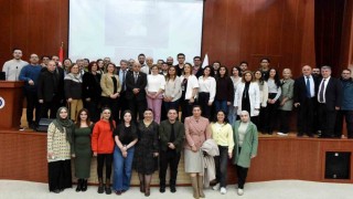 Prof. Dr. Kök, 37 yıllık meslek hayatı deneyimlerini öğrencileriyle paylaştı
