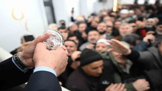 Regaip Kandilinde Sakal-ı Şerif ziyarete açıldı