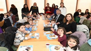 Rektör Adıgüzel, Kreş ve Gündüz Bakımevinin Bir Yaş Daha Büyüyorum etkinliğine katıldı