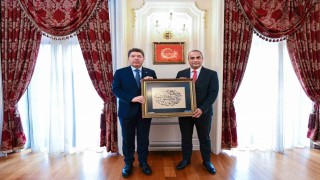 Rektör Akkaya, uluslararası başarıları Bakan Tunça anlattı