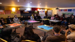 Rizede gençlerin sosyal medya bağımlılığı araştırılıyor