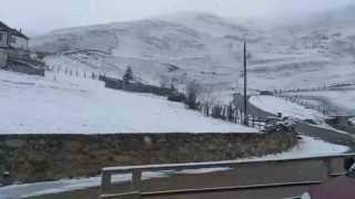 Rizede kar yağışı yüksek kesimlerde etkili oluyor