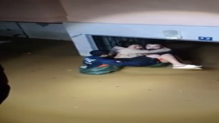 Sağanak sonrası evinde mahsur kalan kadını ekipler kurtardı