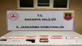 Sakaryada jandarmadan uyuşturucuya geçit yok: 2 şahıs tutuklandı