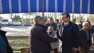 Salihli Kaymakamı Güldoğan Sarıpınarda sorunları dinledi