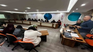 Salihlide üniversite öğrencilerine mobil fotoğraf eğitimi