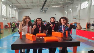 Salihlili imam hatipli kızların bileği bükülmedi