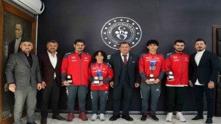 Şampiyon cimnastikçilerden Kabakcıya ziyaret