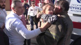 Sancaktepede asansör yangını: Anne-çocuk ve 2 itfaiye eri dumandan etkilendi