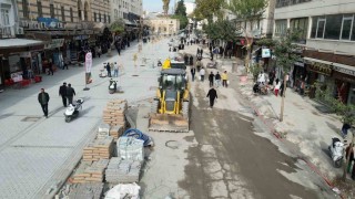 Şanlıurfa Divanyolu modern bir görünüme kavuşuyor