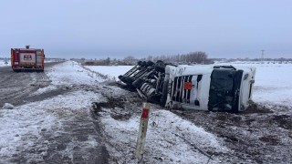 Şanlıurfada asit yüklü tanker devrildi: 1 yaralı