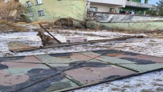 Sarıkamışta askeriyeden hurda malzeme çalan 2 kişi tutuklandı