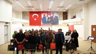 Şehit yakınları ve gaziler için Ay Yıldız korosu kuruldu