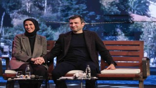 Selçuk Bayraktar: Geleceğe yürüyebilmek için farklı olmanız gerekiyor