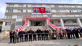 Şemdinlide 24 sınıflı okul ile aile sağlığı merkezi açıldı