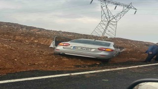 Siirtte otomobil devrildi: 4 yaralı