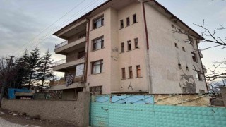 Silahla ateş edip yangın çıkardı