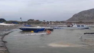 Silifkede fırtına tekneleri batırdı