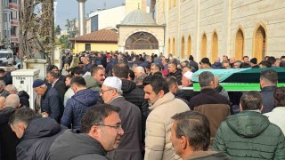 Sınıf öğretmeni son yolculuğuna uğurlandı