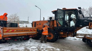 Şırnakta turuncu kod alarm: 22 araç yollarda kaldı