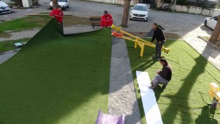 Söke Belediyesinin parklarda yenileme atağı devam ediyor