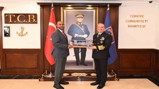 Somali Limanlar ve Deniz Ulaştırma Bakanı Nur, Deniz Kuvvetleri Komutanı Tatlıoğlunu ziyaret etti