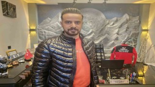 Sosyal medyada öğrendiği Heimlich manevrası bebeğin hayatını kurtardı